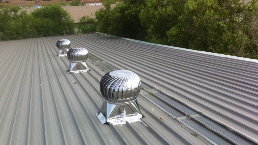 Làm sao để thông gió cho nhà mái tôn hiệu quả, tiết kiệm chi phí?