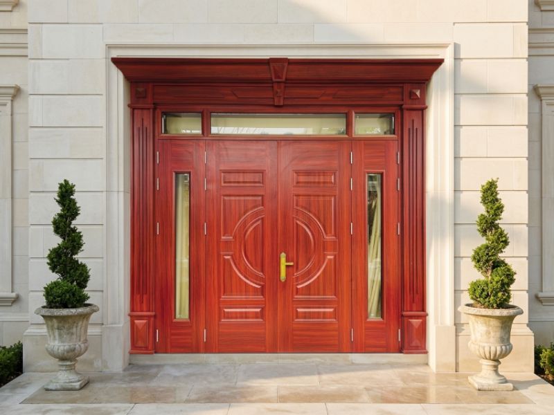 Mẫu cửa thép vân gỗ 4 cánh