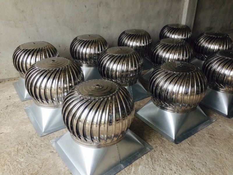 Kiểm tra và dặm lại lớp keo bảo trì quả cầu thông gió