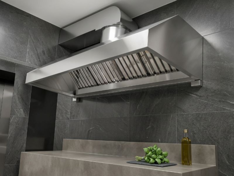 Lưu ý quan trọng để tránh bị chụp hút mùi inox kêu to